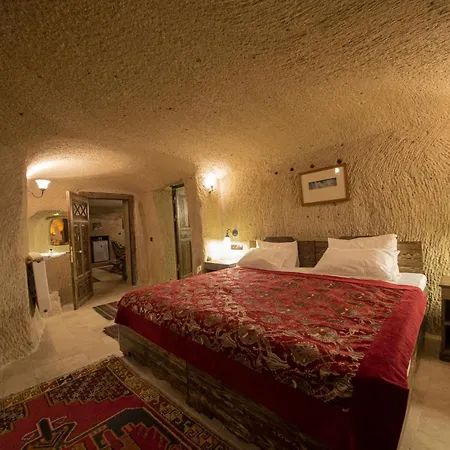 Shiraz Cave Cappadocia 4*