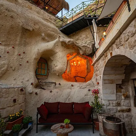 Shiraz Cave Cappadocia 4*