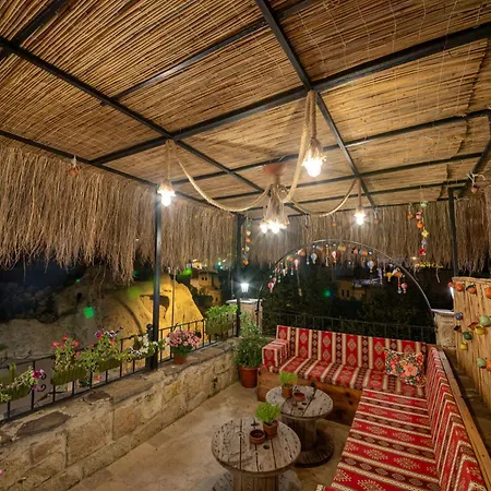 Shiraz Cave Cappadocia 4*