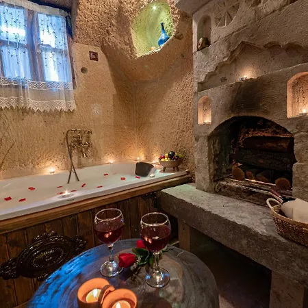 Shiraz Cave Cappadocia 4* 于尔居普