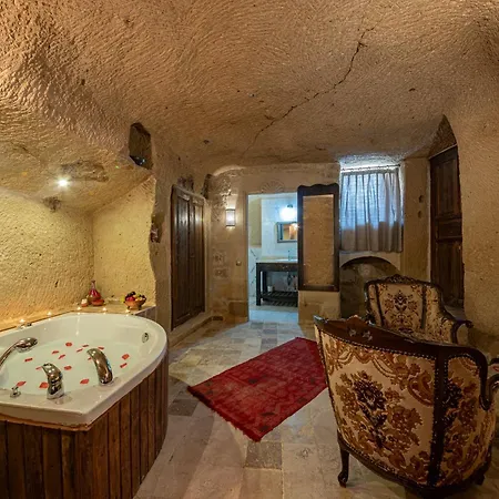 Shiraz Cave Cappadocia 4* 于尔居普