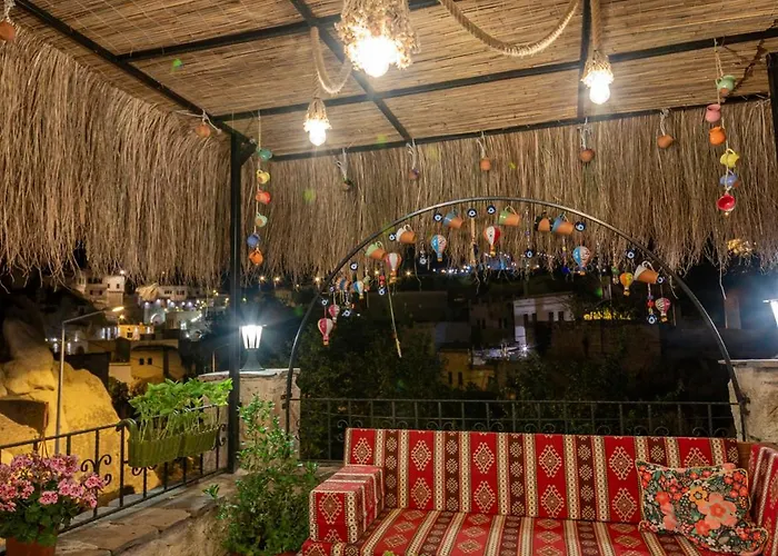 Shiraz Cave Cappadocia Ürgüp