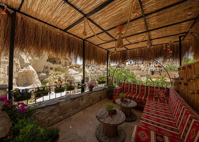 Shiraz Cave Cappadocia Ürgüp