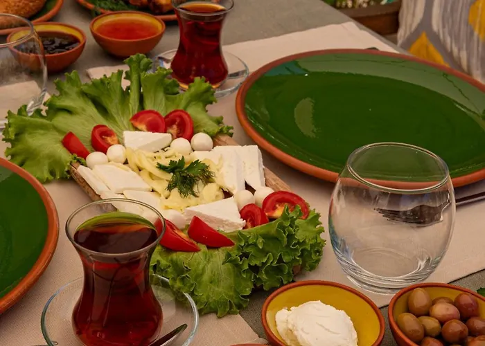 Shiraz Cave Cappadocia 4*