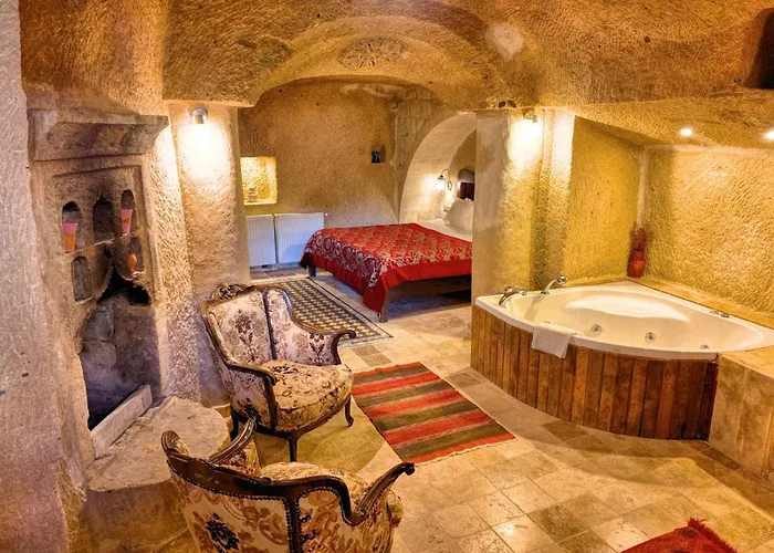 Shiraz Cave Cappadocia Ürgüp